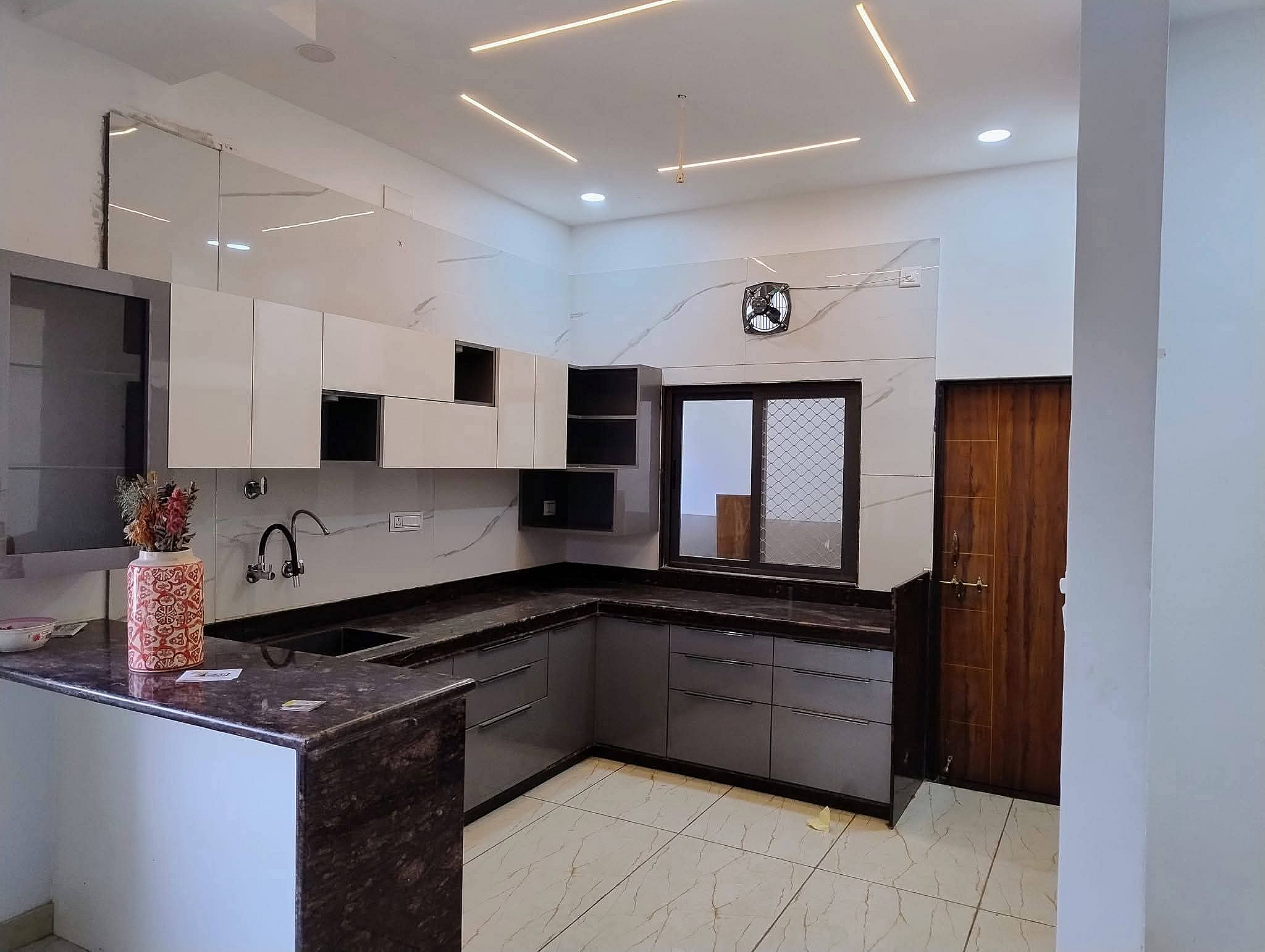For rent · 2 BHK · Apartment · Badi, Belmonte House Hotel 7