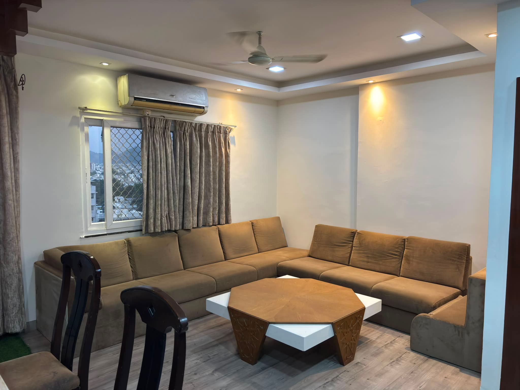 Shobhagpura में किराए के लिए 3 BHK पूरी तरह से सुसज्जित फ्लैट